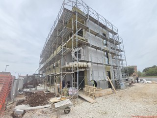 Stanovanje v novogradnji 600 m od morja in plaže v bližini Umaga