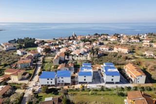 Kakovosten apartma s pogledom na morje le 200 metrov od plaže v Lovrečici