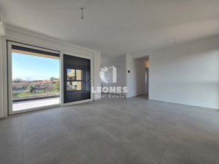 Stanovanje v prvem nadstropju kakovostne novogradnje v Vabrigi - Tar