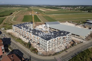 Stanovanje v kvalitetni novogradnji z garažnim mestom v Umagu