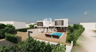 Gradbeno zemljišče s plačanimi komunalnimi storitvami - bližina Umaga