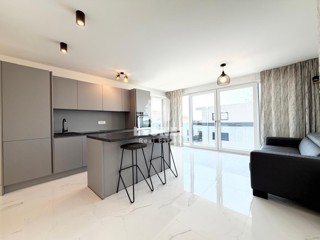 Ekskluzivno stanovanje s panoramskim pogledom na morje v Novigradu