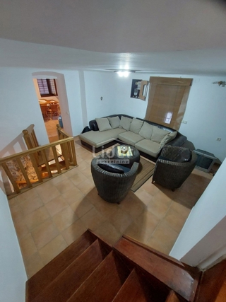 Hiša Omišalj, 152m2