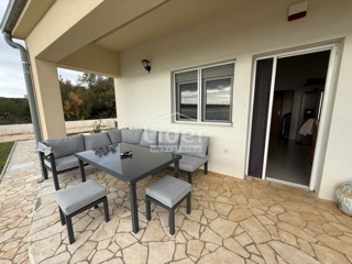 Hiša Posedarje, 192m2