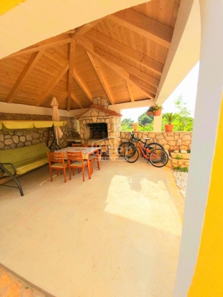 Hiša Mali Lošinj, 193m2