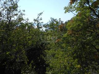 Zemljišče Klenovica, 852m2