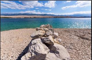 Zemljišče Kolan, 67400m2