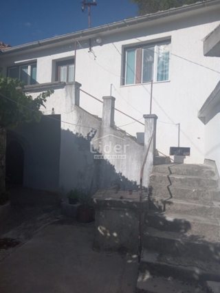 Hiša Grižane-Belgrad, 90m2