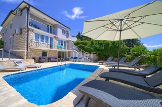 Hiša Novi Vinodolski, 192m2