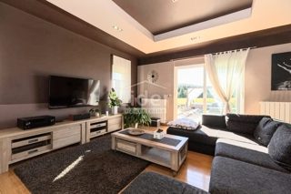 Hiša Ravna Gora, 345m2