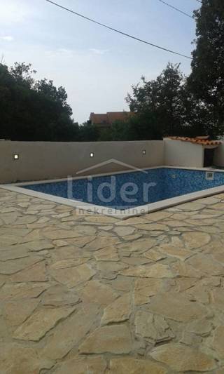 Hiša Kraljevica, 400m2