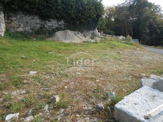 Zemljišče Grižane-Belgrad, 339m2