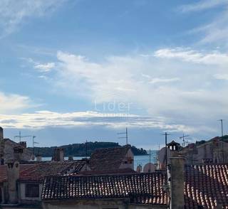 Hiša Rovinj, 180m2