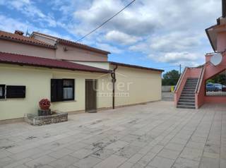 Hiša Svetvinčenat, 250m2