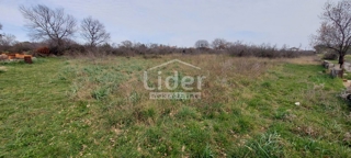 Zemljišče Poličnik, 755m2