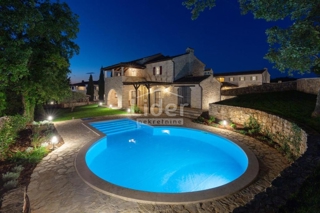 Hiša Muntrilj, 288m2