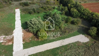 Zemljišče Hreljići, Marčana, 1.307m2