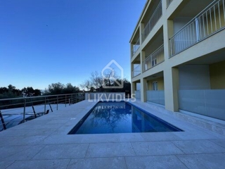 Apartma Ravni, Raša, 450m2