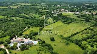 Zemljišče Krmed, Bale, 30.058m2