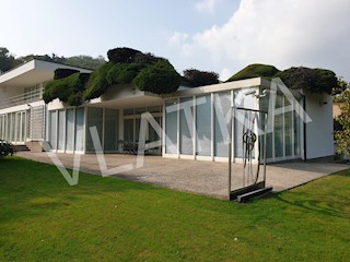 RAZKOŠNA HIŠA Z BAZENOM IN VELIKIM VRTOM – MLINOVI