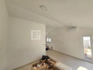 CRIKVENICA - dvosobni apartma s pogledom na morje