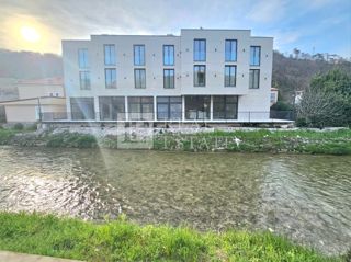 CRIKVENICA - ekskluzivno stanovanje v središču mesta