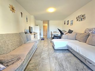 NOVI VINODOLSKI - trosobno stanovanje 150 metrov od morja