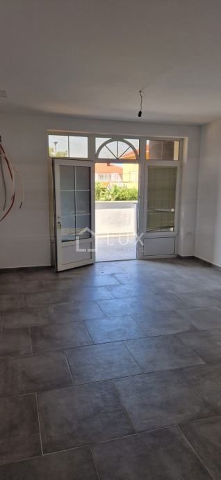 CRIKVENICA - stanovanje, visoko pritličje, 47m2