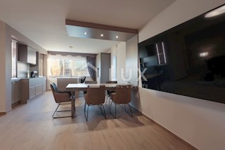 ROVINJ - luksuzno stanovanje 145m2