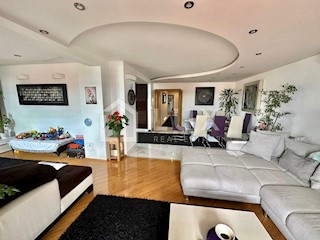 CRIKVENICA - stanovanje 125m2, 3s + kopalnica