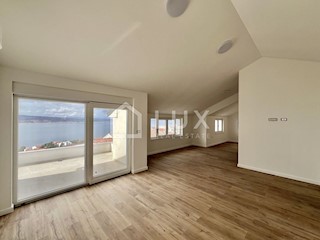 CRIKVENICA - penthouse 110m2, pogled na morje