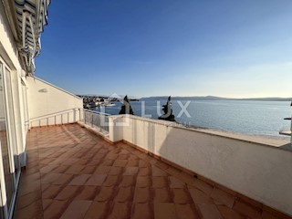 SELCE - penthouse 1. red do morja
