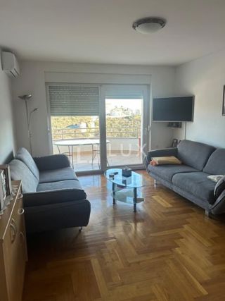 CRIKVENICA - apartma 62m2, pogled na morje