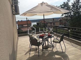 JADRANOVO - apartmajska hiša blizu morja