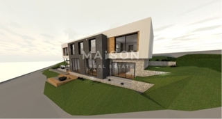 Zemljišče Crikvenica, 627m2