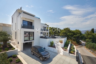 Vila Trogir, 370,09m2