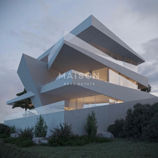 Dizajnerska Vila pri Labinu – Bazen in Panoramski Razgled