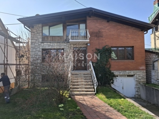 Hiša Zibel, Sisak, 400m2