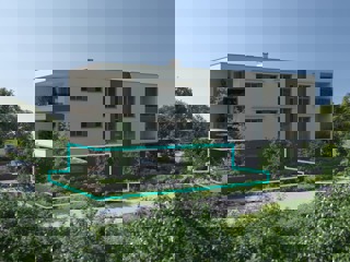 Apartma z zasebnim vrtom, blizu plaže (A1)