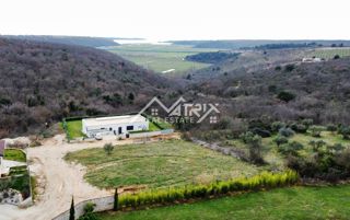 Brtonigla, gradbena parcela s panoramskim pogledom