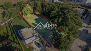 Medulin, Atraktivno gradbeno zemljišče, 5 min do morja