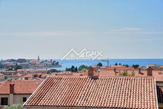 Poreč, penthouse s strešno teraso in pogledom na morje
