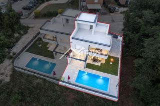 Umag, Moderno opremljena vila z bazenom in pogledom na morje