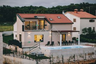 Hiša Poreč, 200m2