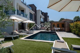 Poreč okolica, pritlični stan z bazenom in savno