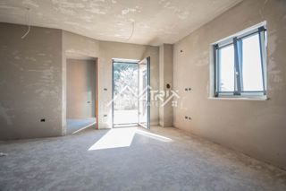 Pula, 2-sobno stanovanje s teraso, parkiriščem in shrambo