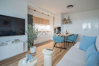 Medulin, SMART HOME stanovanje s teraso in parkirnim mestom