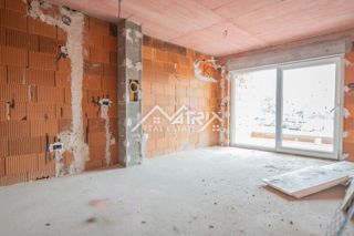 Pula, dvosobno stanovanje z ložo v novogradnji