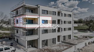 Poreč okolica, Novogradnja z 2 spalnicama in teraso