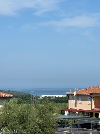 Apartma s strešno teraso in pogledom na morje, Vabriga, Istra
